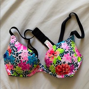 Victoria’s Secret Pink Bra